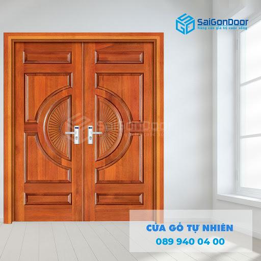 Báo giá cửa gỗ tự nhiên tại Quận 4