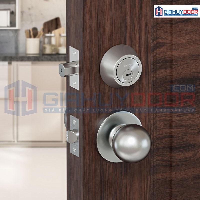 Phụ kiện đi kèm với cửa Phụ kiện đi kèm với cửa