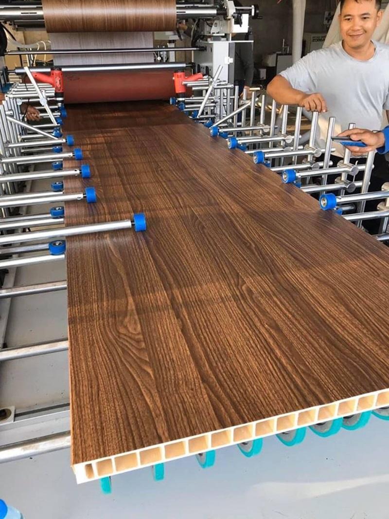 cửa gỗ composite tỉnh bến tre Cửa gỗ Composite Bến Tre mang nhiều đặc tính ưu Việt nên rất được ưa chuộng