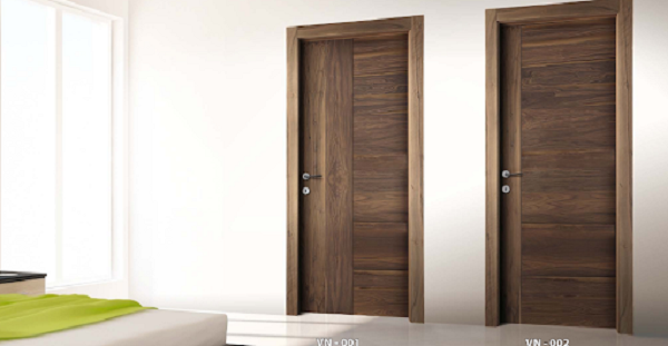 Mẫu cửa gỗ cao cấp chất liệu gỗ Óc chó