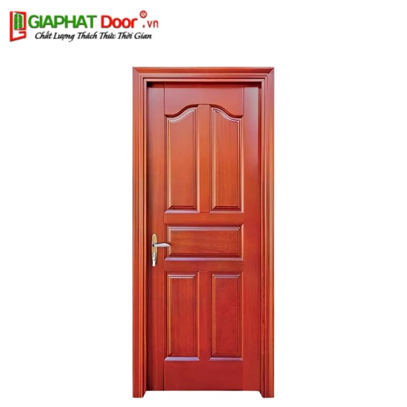 Cửa gỗ tự nhiên được sản xuất với chất liệu gỗ cao cấp