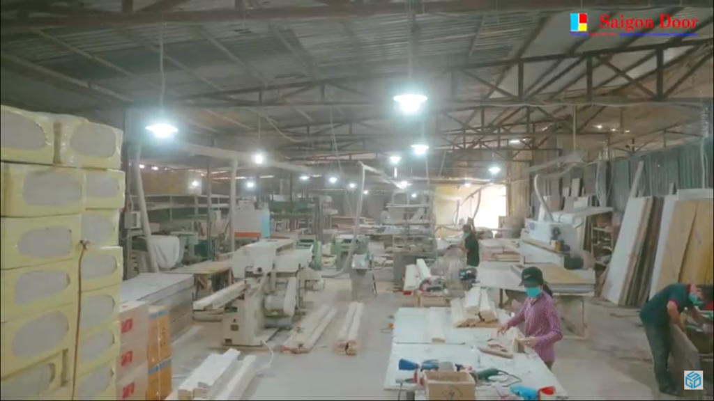 Quy trình sản xuất cửa nhựa composite