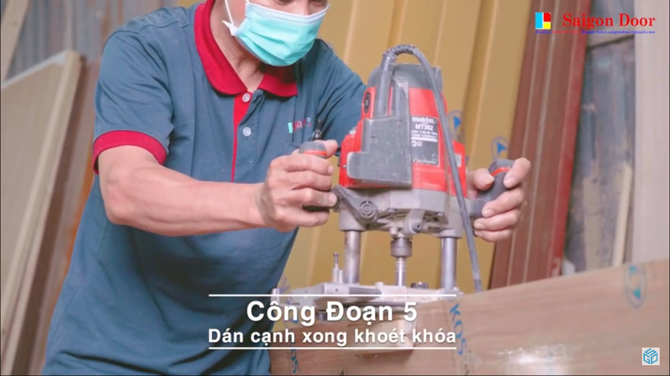 Dán cạnh xong khoét khóa