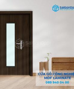 Cửa Gỗ Công Nghiệp MDF Laminate 2P1G1-SGD
