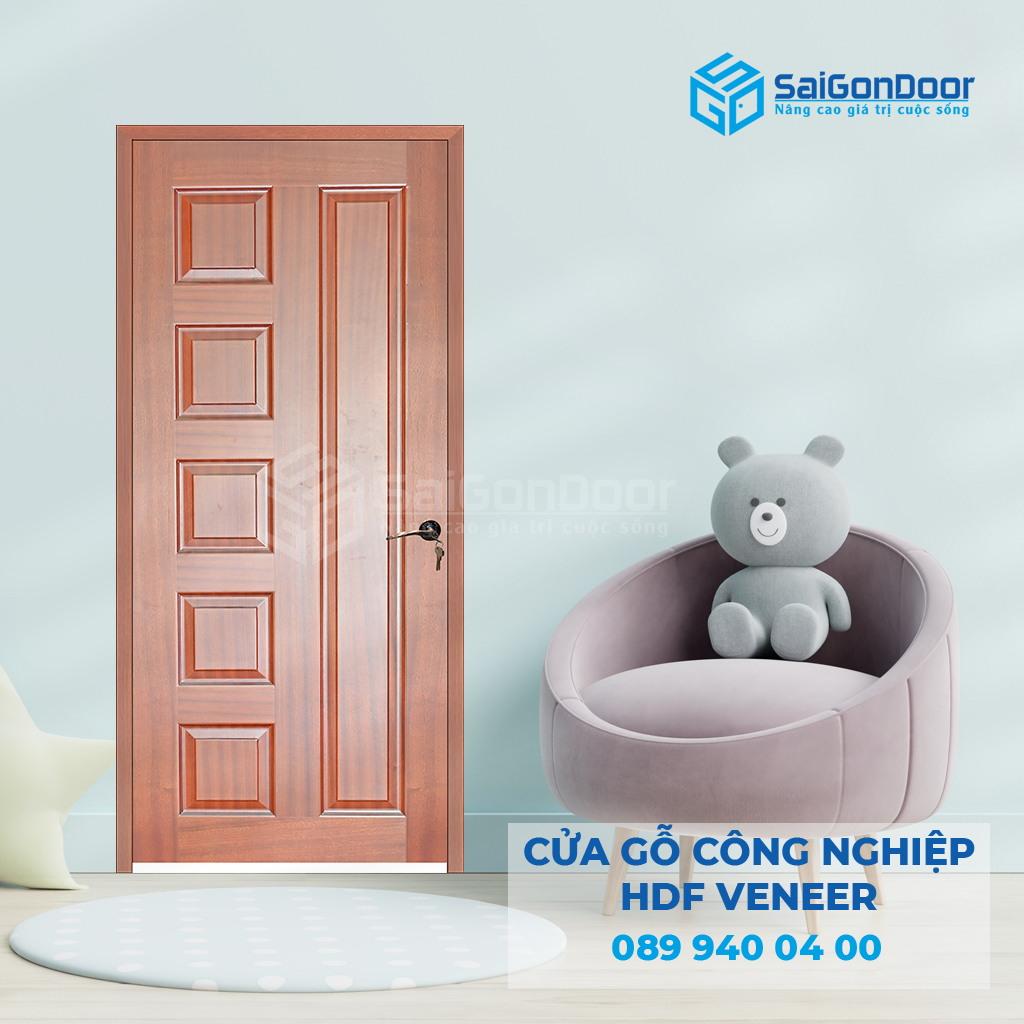 Cua-go-HDF-Veneer-6B-cam-xe-SGD.jpg