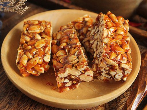 Kẹo Lạc Truyền Thống
