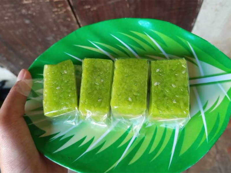 nghề làm bánh cốm cắt ở Thái Bình