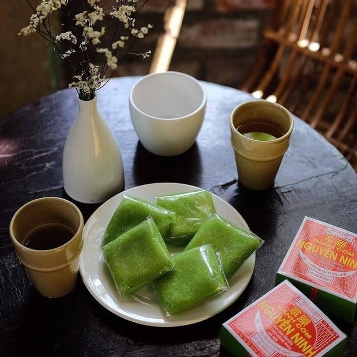 Bánh Cốm 65 Hàng Than - Nét Đẹp Ẩm Thực Truyền Thống Trong Lòng Hà Nội Hiện Đại 7 Bánh Cốm 65 Hàng Than - Nét Đẹp Ẩm Thực Truyền Thống Trong Lòng Hà Nội Hiện Đại