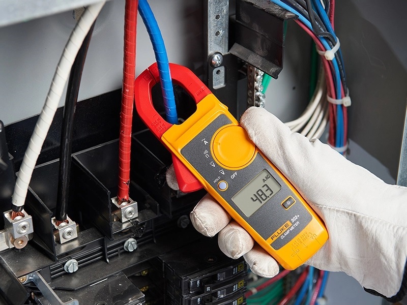Ampe Kìm Dòng AC FLUKE 305 11 shopdoluong-Ampe Kìm Dòng AC FLUKE 305(1)