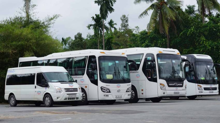 thuê xe du lịch tại Quận Long Biên