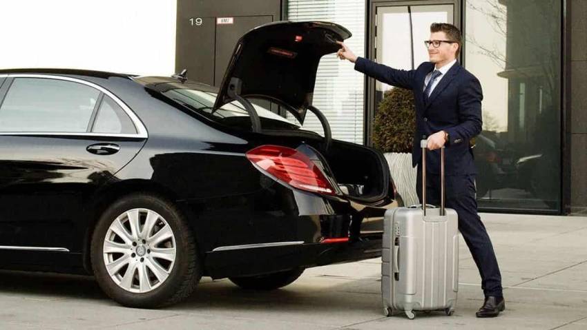 thuê xe du lịch tại Quận Long Biên