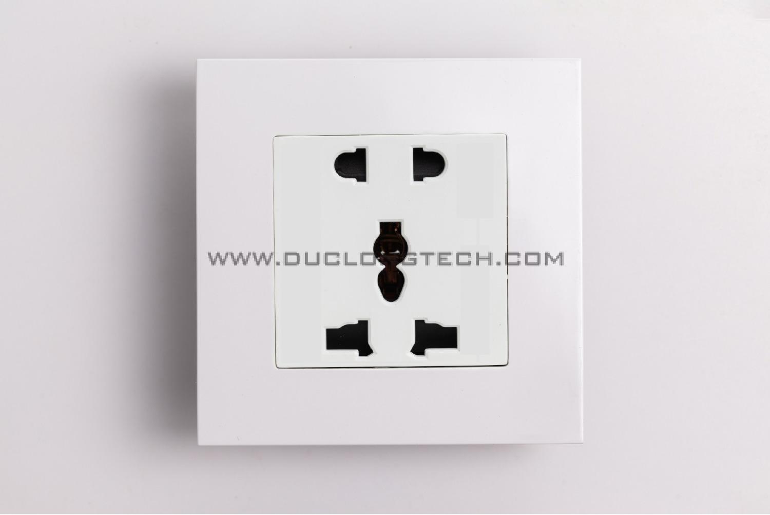 Ổ cắm điện âm tường 5 chấu đa năng DL F21-0018