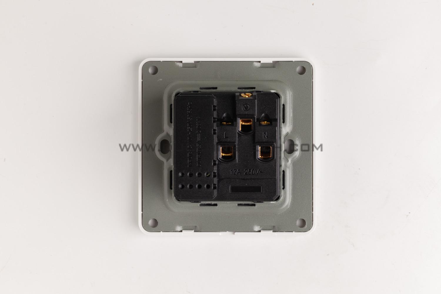 TT-0047-2 ổ cắm điện âm tường