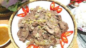 Bò Hấp Hành/gừng
