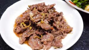 Bò Xào Sả Ớt