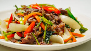 Bò Xào Cần