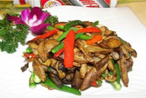 蘑菇牛肝炒排骨