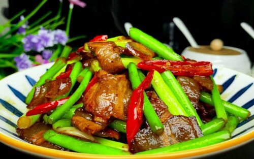 醋栗蒜炒熏肉