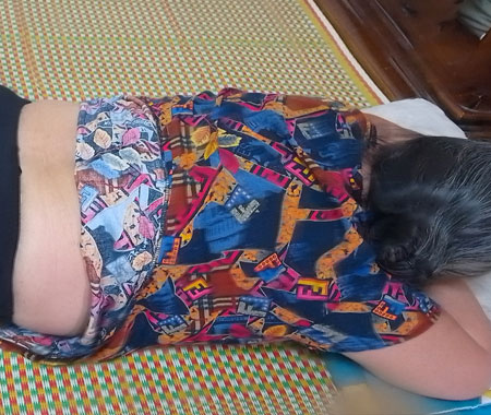 Bấm huyệt đau đầu mất ngủ