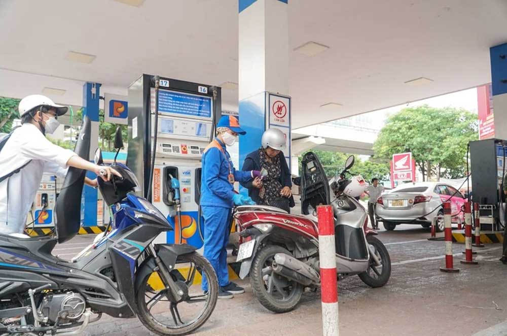 Giảm thuế nhập khẩu xăng dầu