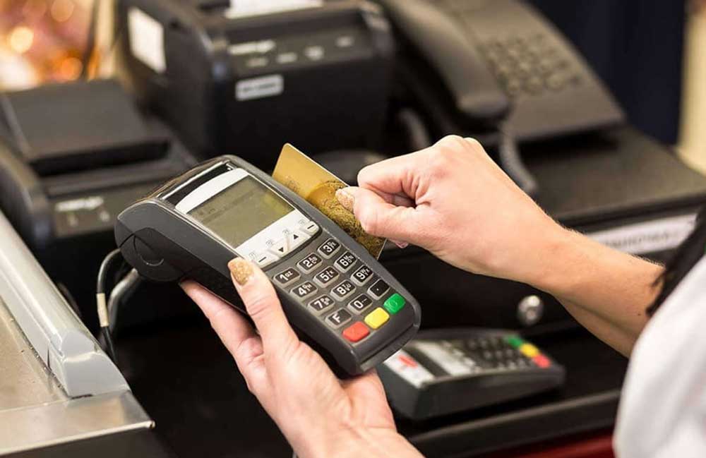 POS là gì? Tất tần tật kiến thức về POS có thể bạn chưa biết 3 Máy POS cà thẻ di động