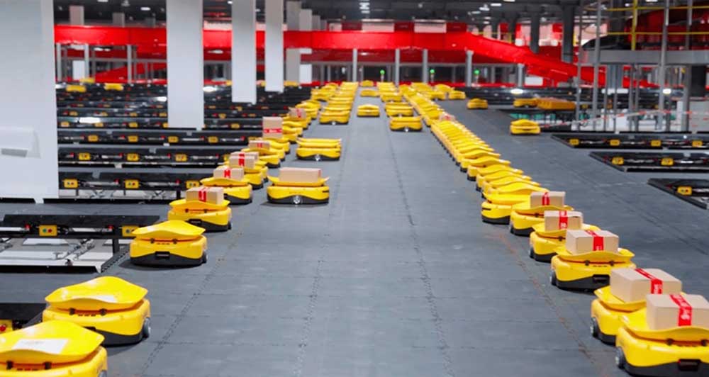 Robot vận tải hàng hóa