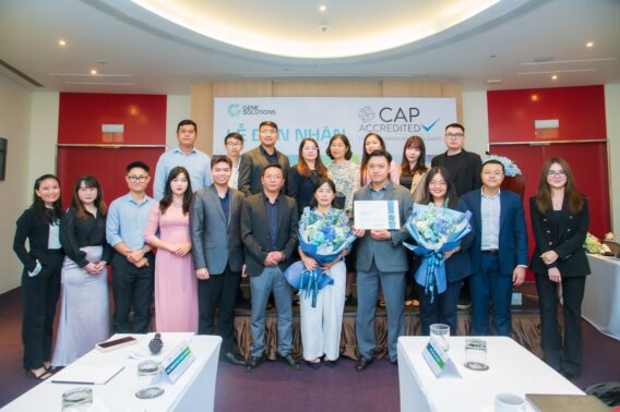 Gene Solutions trong ngày nhận chứng nhận CAP
