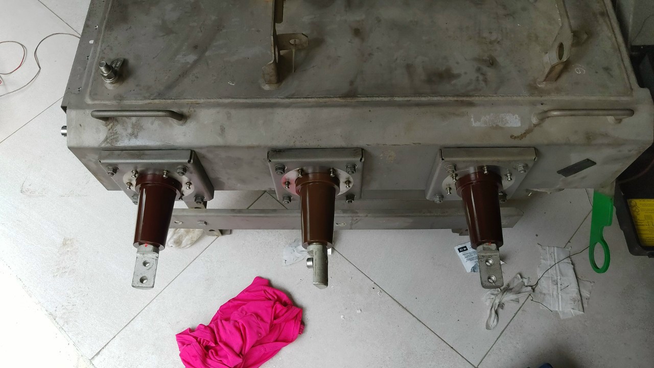 Sử lý phóng điện cụm dao cách ly 2 IMG 20220303 140722