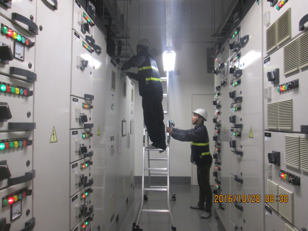 BẢO DƯỠNG, LẮP ĐẶT HỆ THỐNG TỦ ĐIỆN HẠ THẾ (ACB Schneider, Siemens, LS, ABB, Mitsubishi...) 8 IMG 2454