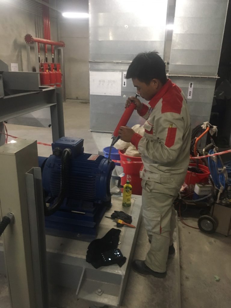 BẢO DƯỠNG, LẮP ĐẶT HỆ THỐNG BƠM CHILLER 4 z2081120674552 8df291d1b2046fc34512d017dee84e33 768x1024 1