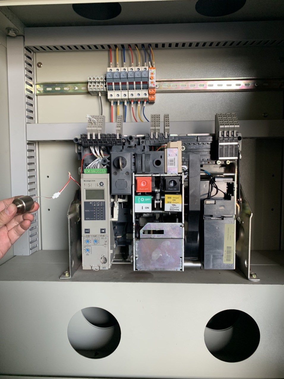 Sử lý lỗi ACB hạ thế cho công ty Masan Hải Dương 2 z3696309243756 86b3bc6ce63cf7acf947a1c71b051b79