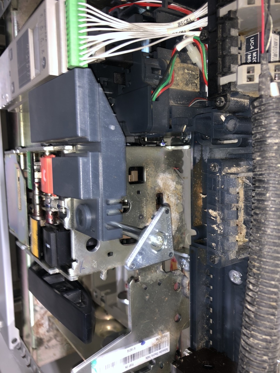 Sử lý lỗi ACB cấp cho hệ thống Chiller tòa nhà Capital Palace 1 z3730984415187 f438f0226b47347e613f85ec2aa6c003