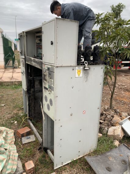 Sửa chữa tủ trung thế tại khu công nghiệp Amata Quảng Ninh 1 z5097160136647 2ab91456f663a2e8e034b4ef680cef46