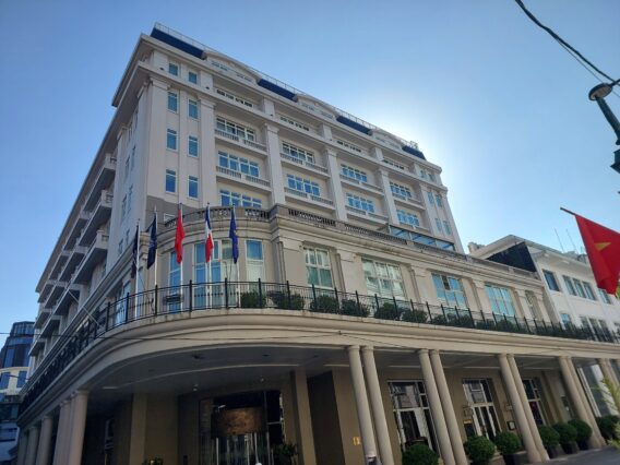 Installation and maintenance service M&E for Hanoi de l'operal 29 Trang Tien 3 20241003 151359