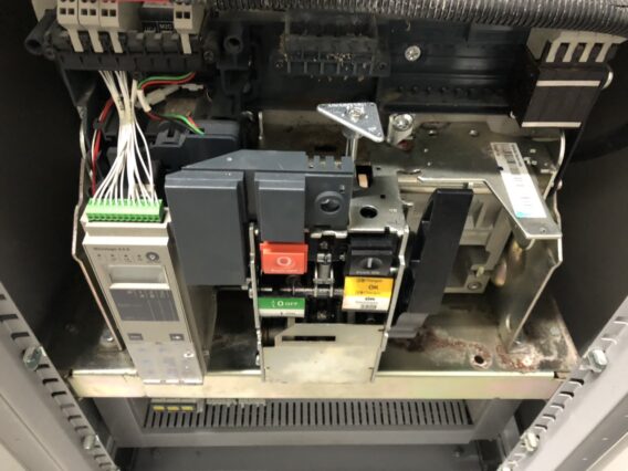 BẢO DƯỠNG, LẮP ĐẶT HỆ THỐNG TỦ ĐIỆN HẠ THẾ (ACB Schneider, Siemens, LS, ABB, Mitsubishi...) 3 z3951686061990 eb798018e6a263bf94bd0f642a500efc
