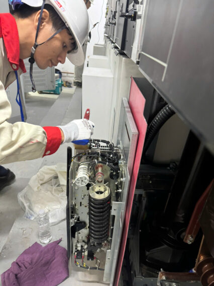 BẢO DƯỠNG, SỬA LỖI & LẮP ĐẶT HỆ THỐNG TỦ ĐIỆN TRUNG THẾ , RƠ LE BẢO VỆ, SỬ LÝ DÒ KHÍ SF6 16 z6243710813611 a6556d948c113460e20a3ffe6cc8f00b