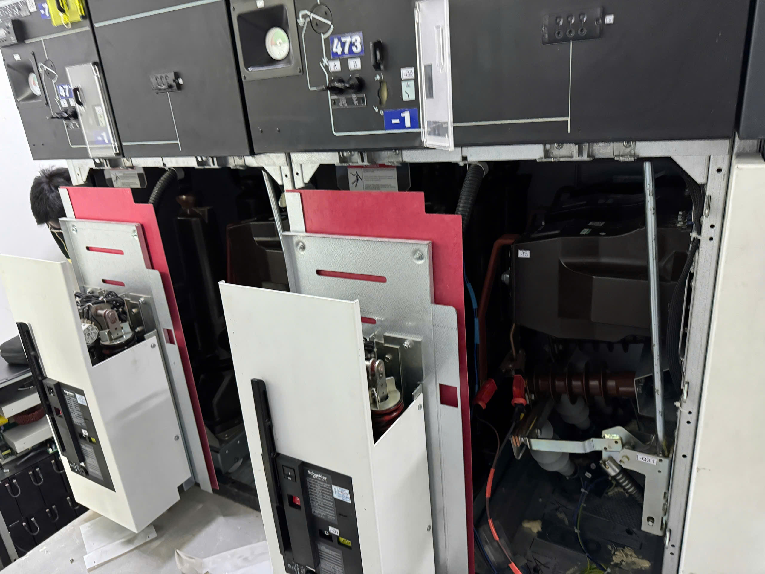 Bảo dưỡng hệ thống điện trung thế 29 Liễu Giai Building 4 z7599289700138 59007cc5131ebd0cea180ca2906f51cc