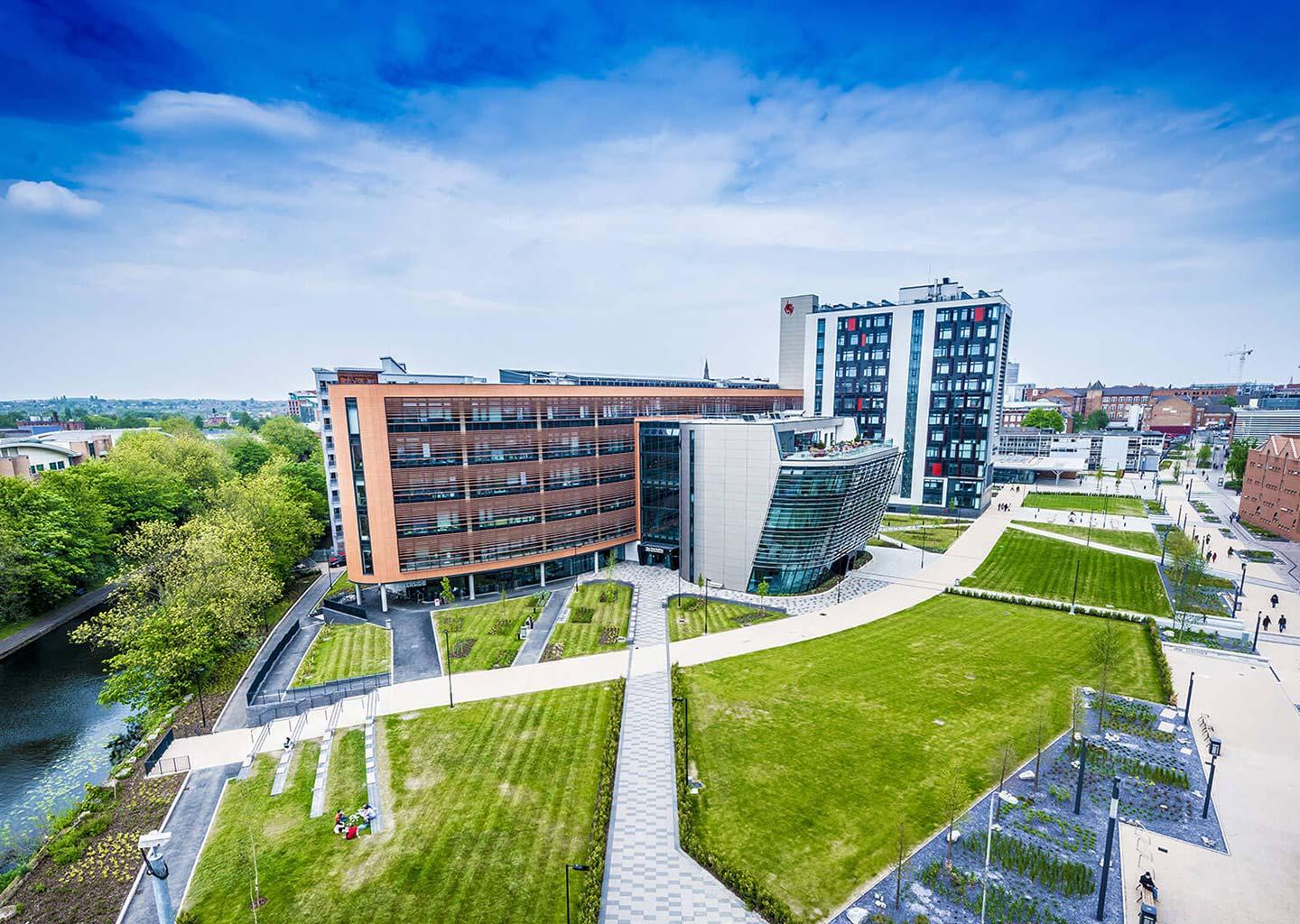 Khuôn viên trường De Montfort University
