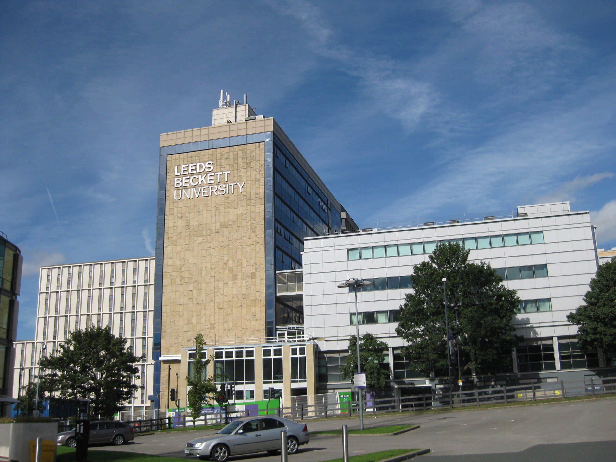 Toà nhà Creative Art hiện đại của trường Leeds Beckett