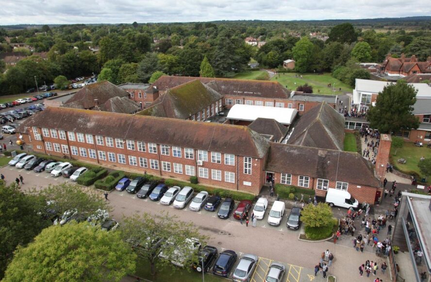 Một góc khuôn viên trường Brockenhurst College