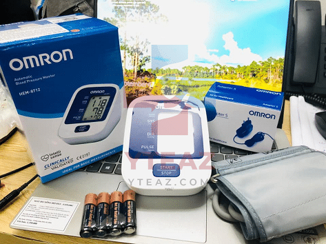 Máy đo huyết áp Omron Hem 8712
