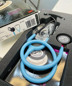Ống nghe y khoa 3M™ LITTMANN® CLASSIC III™, 5872, MẶT NGHE MÀU KHÓI, DÂY NGỌC LAM, QUAI HỒNG VÀ BỘ TAI NGHE MÀU KHÓI