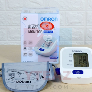 Máy đo huyết áp bắp tay Omron Hem -7121 13 hieuunganh.com 6180df4ca57be