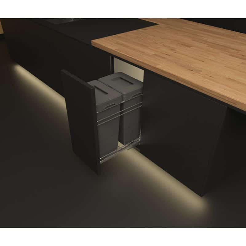 Ảnh thực tế thùng rác gắn cánh CUCINA VIOLA 503.48.504 Ảnh thực tế thùng rác gắn cánh CUCINA VIOLA 503.48.504