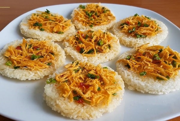 cach lam com chay bang noi chien khong dau tot cho suc khoe 2