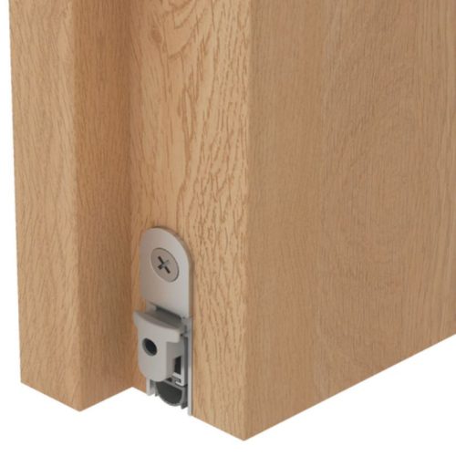Ảnh thực tế thanh chắn bụi tự động 583 mm Hafele 950.45.013