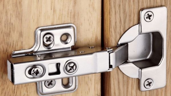 Có nên mua bản lề giảm chấn Hefele không