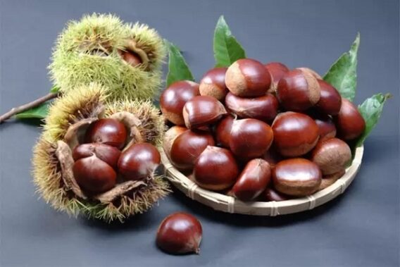 hạt dẻ nướng bằng nồi chiên không dầu