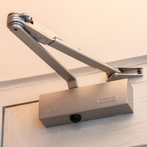 Hình ảnh thiết bị đóng cửa tự động 200Kg Hafele 931.16.579