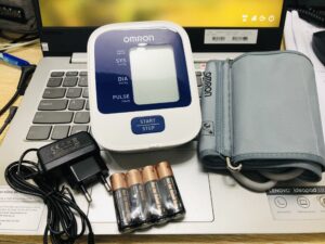 máy đo huyết áp omron hem-8712